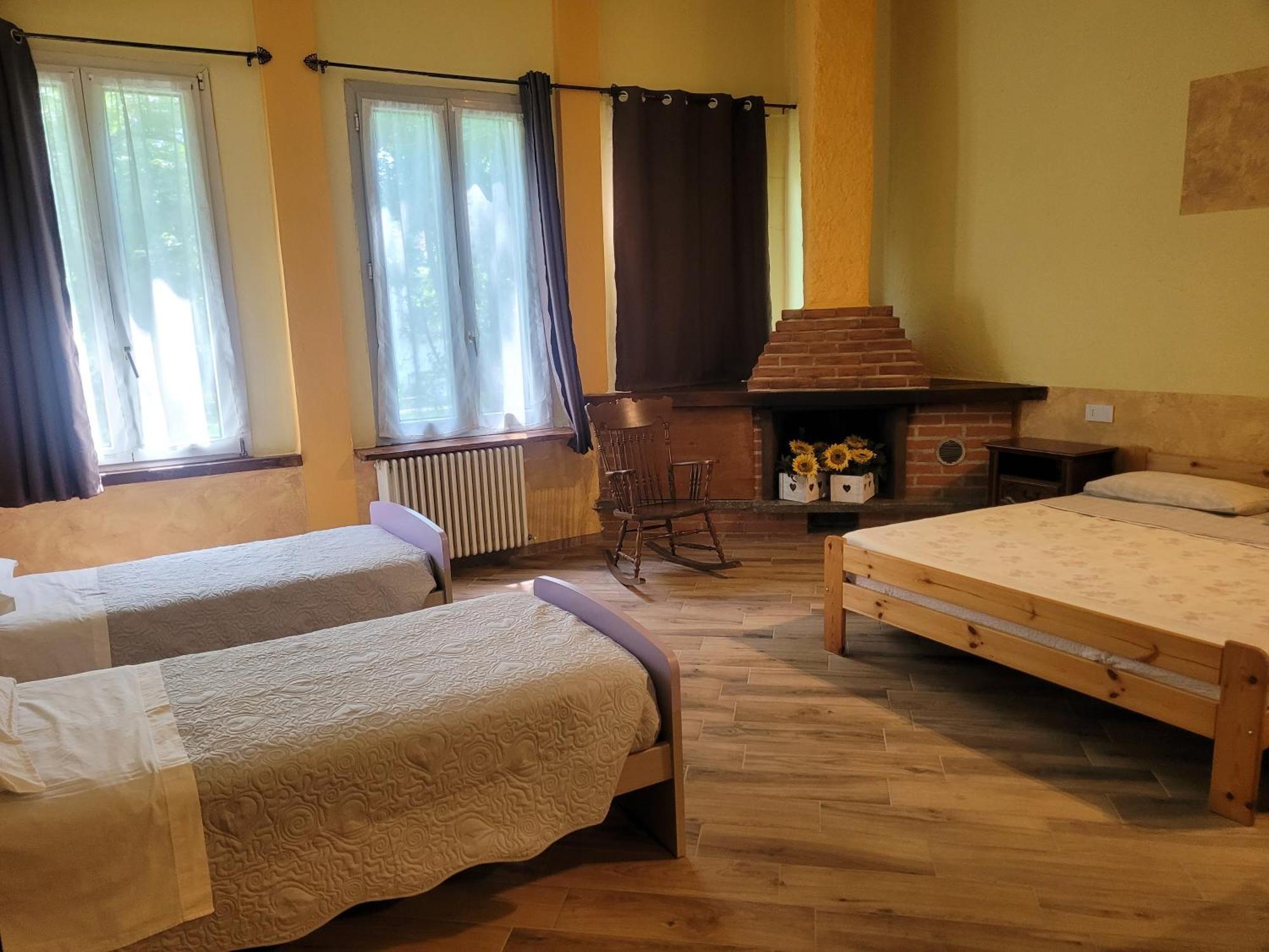 Agriturismo La Fornace Centro Ippico Como Exteriör bild