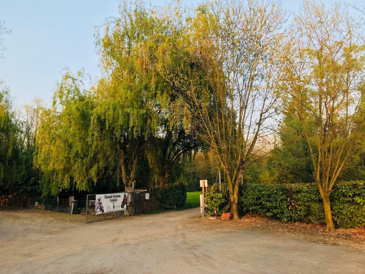 Agriturismo La Fornace Centro Ippico Como Exteriör bild