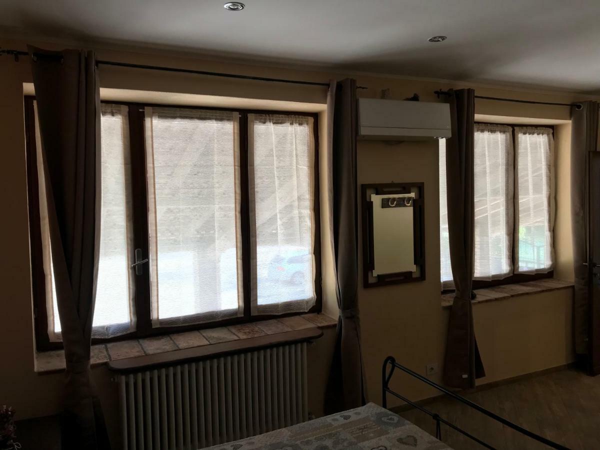 Agriturismo La Fornace Centro Ippico Como Exteriör bild
